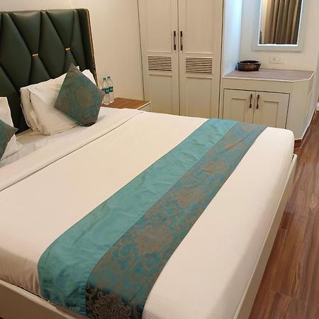 Hotel Grand Residence Ченай Екстериор снимка