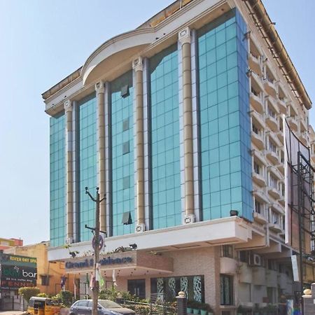 Hotel Grand Residence Ченай Екстериор снимка