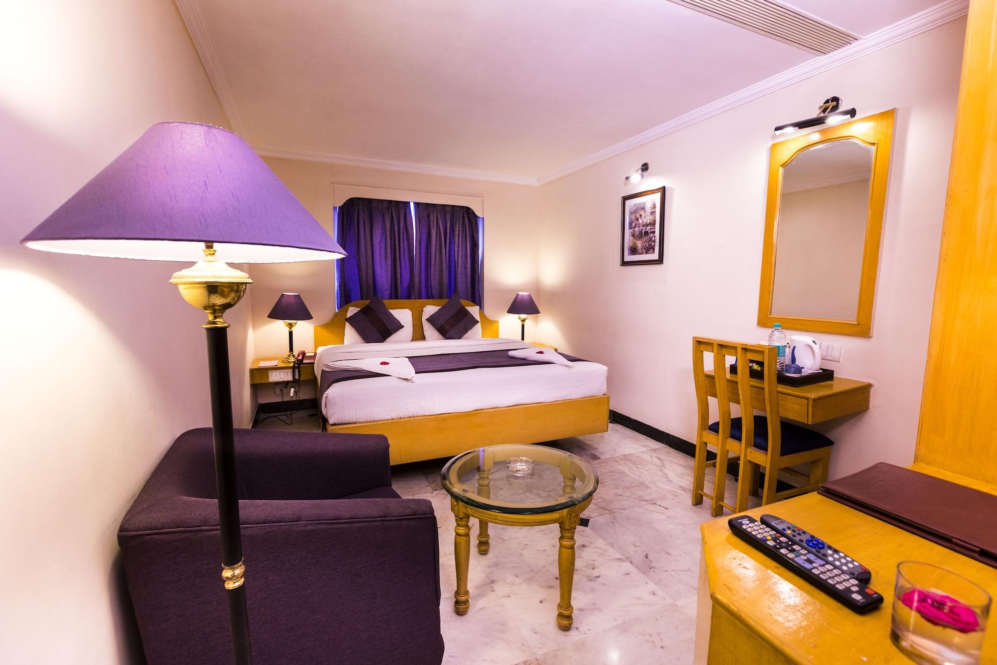 Hotel Grand Residence Ченай Екстериор снимка