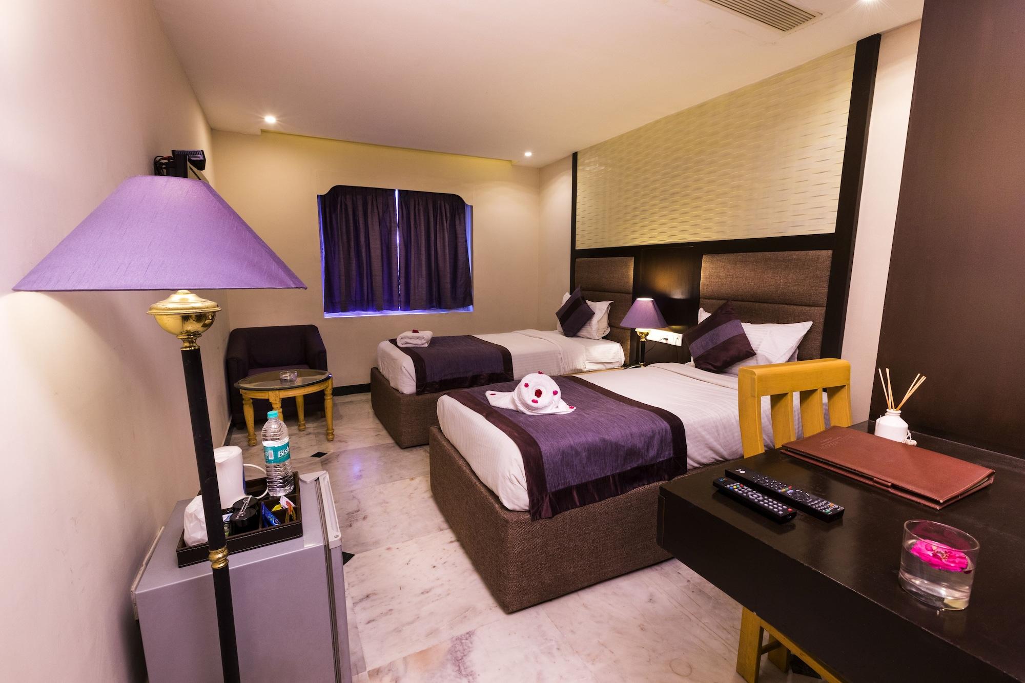 Hotel Grand Residence Ченай Екстериор снимка