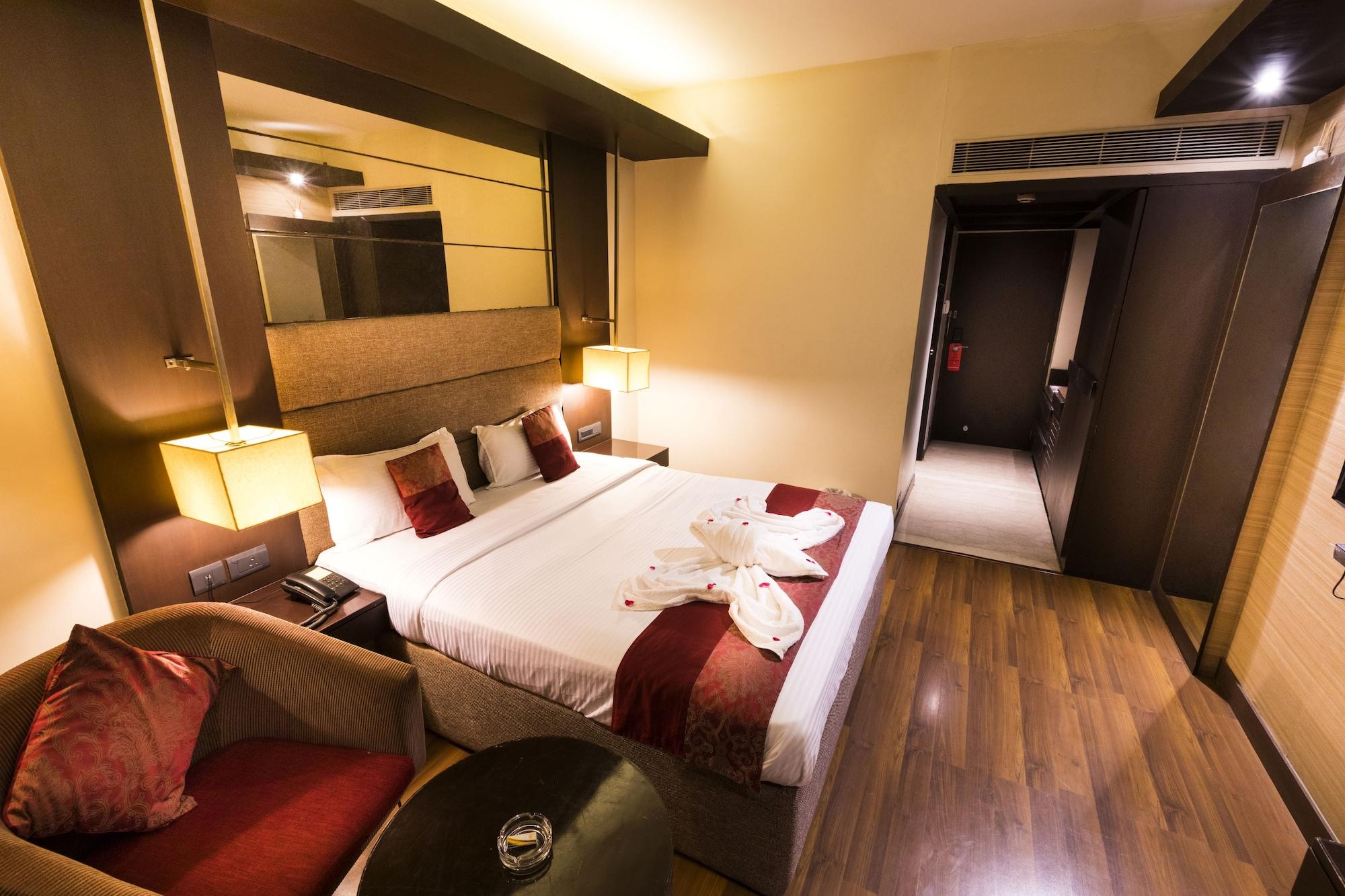 Hotel Grand Residence Ченай Екстериор снимка