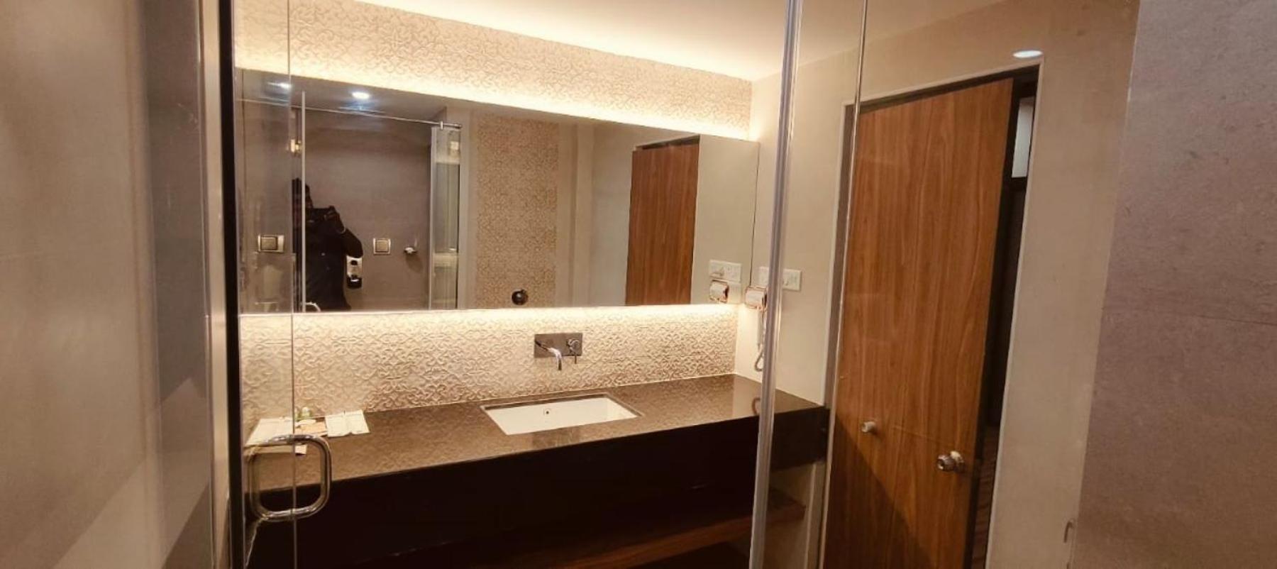Hotel Grand Residence Ченай Екстериор снимка