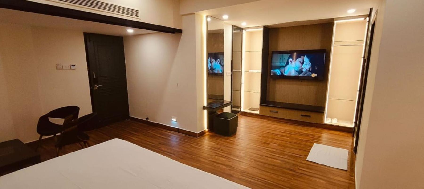 Hotel Grand Residence Ченай Екстериор снимка