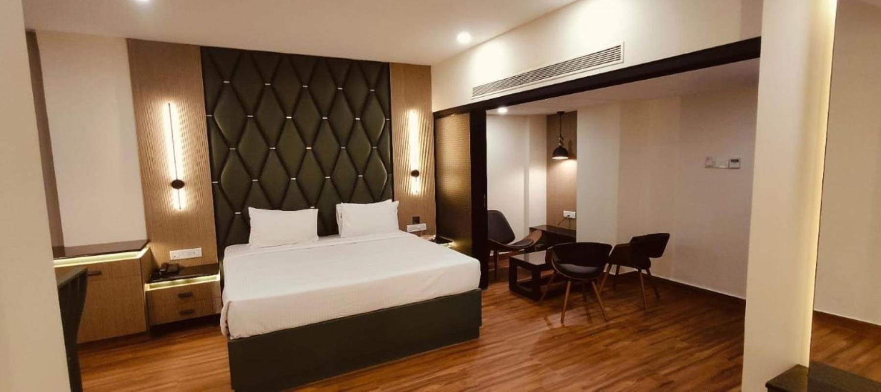Hotel Grand Residence Ченай Екстериор снимка