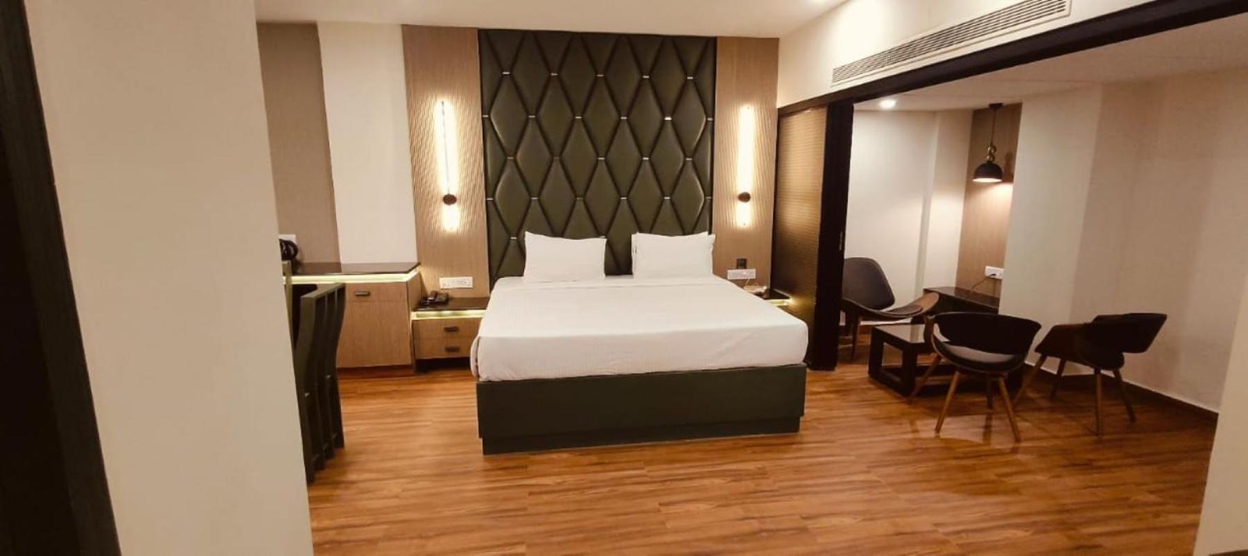 Hotel Grand Residence Ченай Екстериор снимка