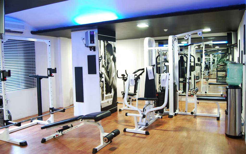 Hotel Grand Residence Ченай Екстериор снимка
