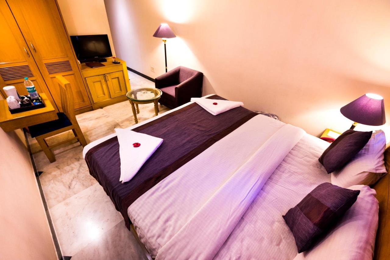 Hotel Grand Residence Ченай Екстериор снимка